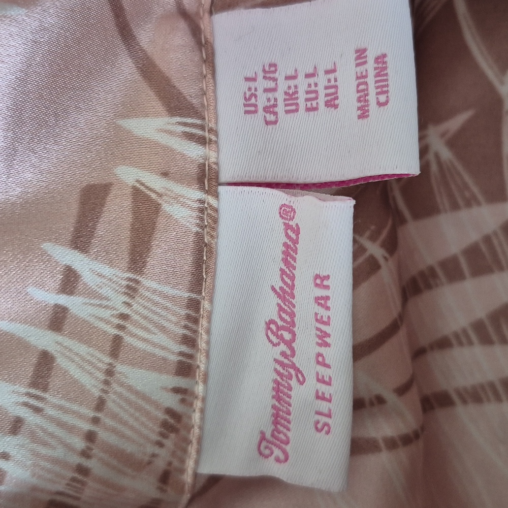 2 Pc Tommy Bahama Sleep Set - Picture 4 of 4